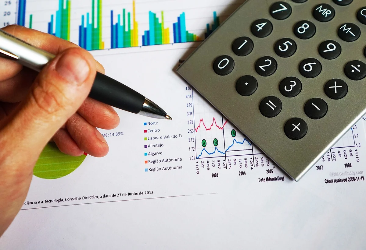 Comment calculer le MRR (la méthode simple et les pièges)